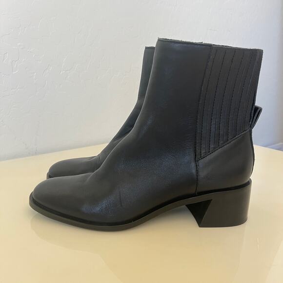 Dolce Vita Shoes - Dolce Vita Black Leather Low Block Heel Ankle Booties Womens 10